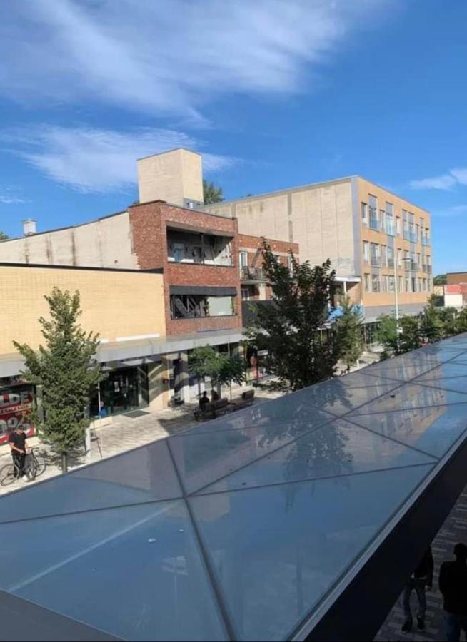 Apartamento No°1~Plaza St-Hubert~Metro Jean-Talon~Jarry Parc Montreal Exterior foto